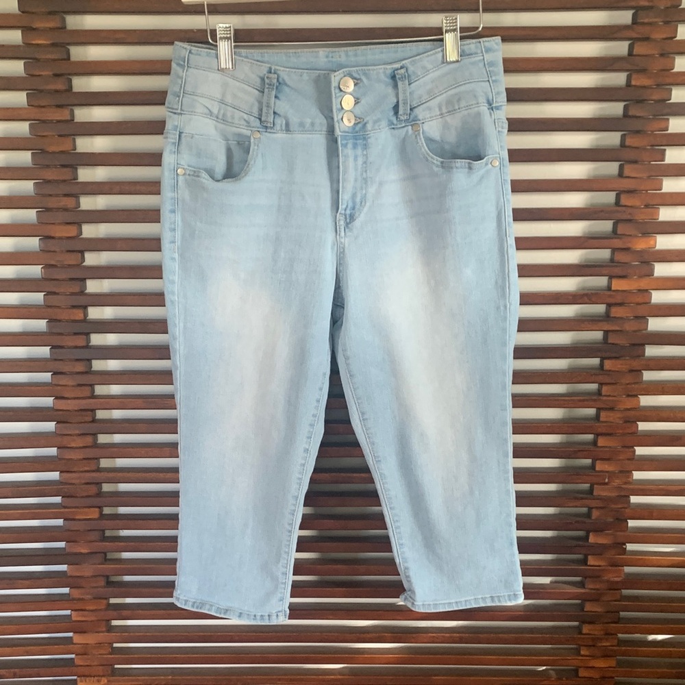 d. jeans Women's Capri jeans